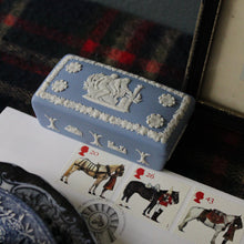 Charger l'image dans la galerie, Boîte à bijoux Wedgwood