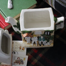 Charger l'image dans la galerie, Théière anglaise fantaisie Lilley Cricket Club