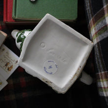 Charger l'image dans la galerie, Théière anglaise fantaisie Lilley Cricket Club