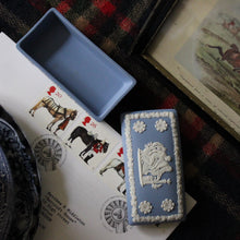 Charger l'image dans la galerie, Boîte à bijoux Wedgwood