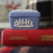 Charger l'image dans la galerie, Boîte à bijoux Wedgwood