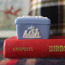 Charger l'image dans la galerie, Boîte à bijoux Wedgwood