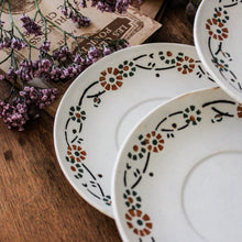 Charger l'image dans la galerie, Sous-tasses anciennes Gien