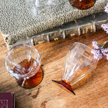 Charger l'image dans la galerie, Verres anciens en cristal soufflé Art Déco