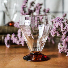 Charger l'image dans la galerie, Verres anciens en cristal soufflé Art Déco