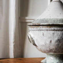 Charger l'image dans la galerie, Soupière vintage, poterie de la Vallée Noire