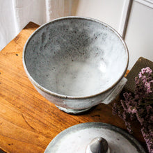 Charger l'image dans la galerie, Soupière vintage, poterie de la Vallée Noire