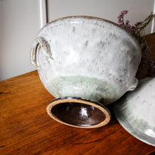 Charger l'image dans la galerie, Soupière vintage, poterie de la Vallée Noire