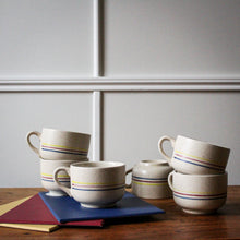 Charger l'image dans la galerie, Ensemble de 6 tasses Mid-century vintage