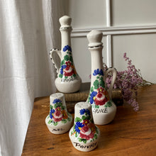 Charger l'image dans la galerie, Set vintage fleuri huile, vinaigre, sel poivre en céramique