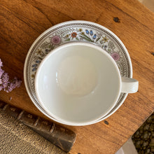 Charger l'image dans la galerie, Large tasse à thé ou café vintage