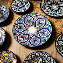 Charger l'image dans la galerie, Grande assiette colorée tunisienne