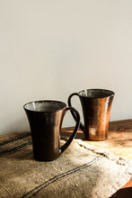 Charger l'image dans la galerie, Duo de mugs en grès émaillé