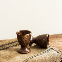 Charger l'image dans la galerie, Duo de petits mazagrans en poterie