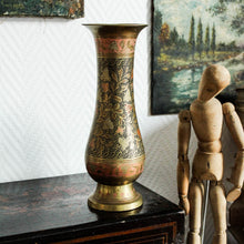 Charger l&#39;image dans la galerie, Vase en laiton cloisonné vintage
