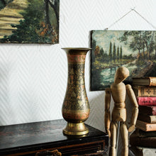 Charger l'image dans la galerie, Vase soliflore en laiton cloisonné ancien