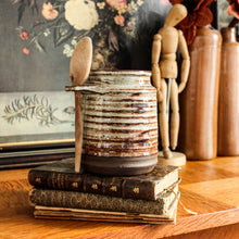Charger l'image dans la galerie, Pot à épices poterie artisanale