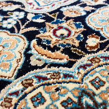 Charger l'image dans la galerie, Tapis d'Orient Naïn vintage