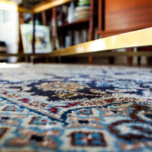 Charger l'image dans la galerie, Tapis d'Orient Naïn vintage