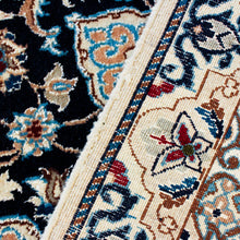 Charger l'image dans la galerie, Tapis d'Orient Naïn vintage