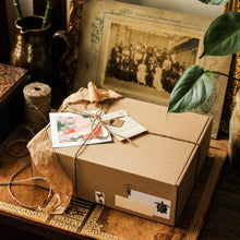 Charger l'image dans la galerie, Coffrets cadeaux - trésors chinés