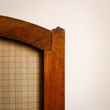 Charger l'image dans la galerie, Fauteuil sculpté style Louis XVI