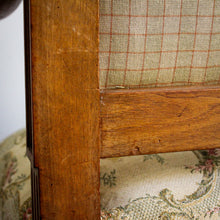 Charger l'image dans la galerie, Fauteuil sculpté style Louis XVI