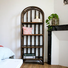 Charger l'image dans la galerie, Grande bibliothèque en rotin vintage
