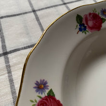 Charger l'image dans la galerie, Assiettes creuses dépareillées x4