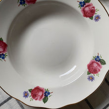 Charger l'image dans la galerie, Assiettes creuses dépareillées x4