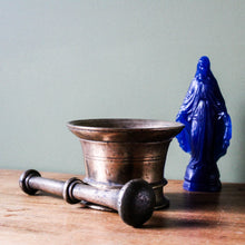 Charger l'image dans la galerie, goupillon et bénitier ancien