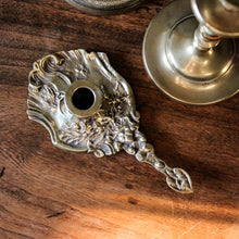 Charger l'image dans la galerie, rat de cave bronze vintage ancien