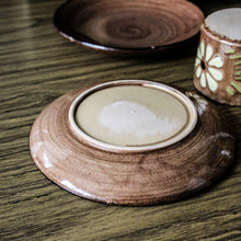 Charger l'image dans la galerie, Tasses et leur sous-tasse en grès d'Alsace