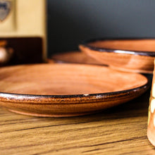 Charger l'image dans la galerie, Tasses et leur sous-tasse en grès d'Alsace