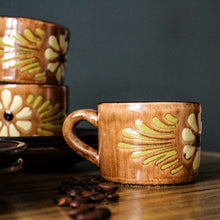Charger l'image dans la galerie, Tasses et leur sous-tasse en grès d'Alsace