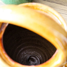 Charger l'image dans la galerie, Cruche, gargoulette en terre cuite