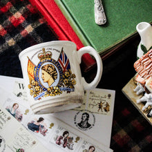 Charger l'image dans la galerie, Tasses et mugs de la famille royale