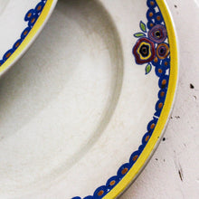 Charger l'image dans la galerie, Duo d'assiettes anciennes colorées