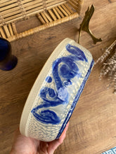 Charger l'image dans la galerie, Plat rond en céramique vintage