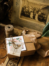 Charger l'image dans la galerie, Écrin vintage "Quercus"