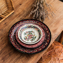 Charger l'image dans la galerie, Plats ou bols en céramique rosée