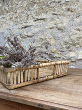 Charger l'image dans la galerie, Plateau en rotin vintage