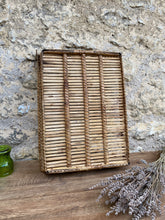 Charger l'image dans la galerie, Plateau en rotin vintage