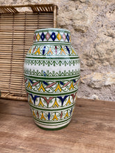Charger l'image dans la galerie, Grand vase artisanal marocain