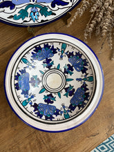 Charger l'image dans la galerie, Plats ou assiettes bleues tunisiennes