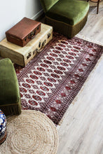 Charger l'image dans la galerie, Tapis vintage moyen en laine oriental