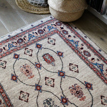 Charger l'image dans la galerie, Tapis Azeri vintage tissé main