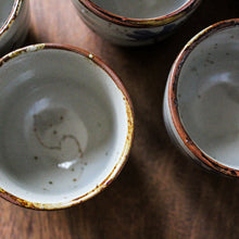 Charger l'image dans la galerie, 6 tasses et/ou théière vintage