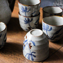Charger l'image dans la galerie, 6 tasses et/ou théière vintage