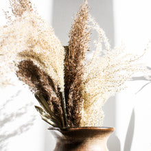 Charger l'image dans la galerie, Grand pichet W. Germany et son bouquet